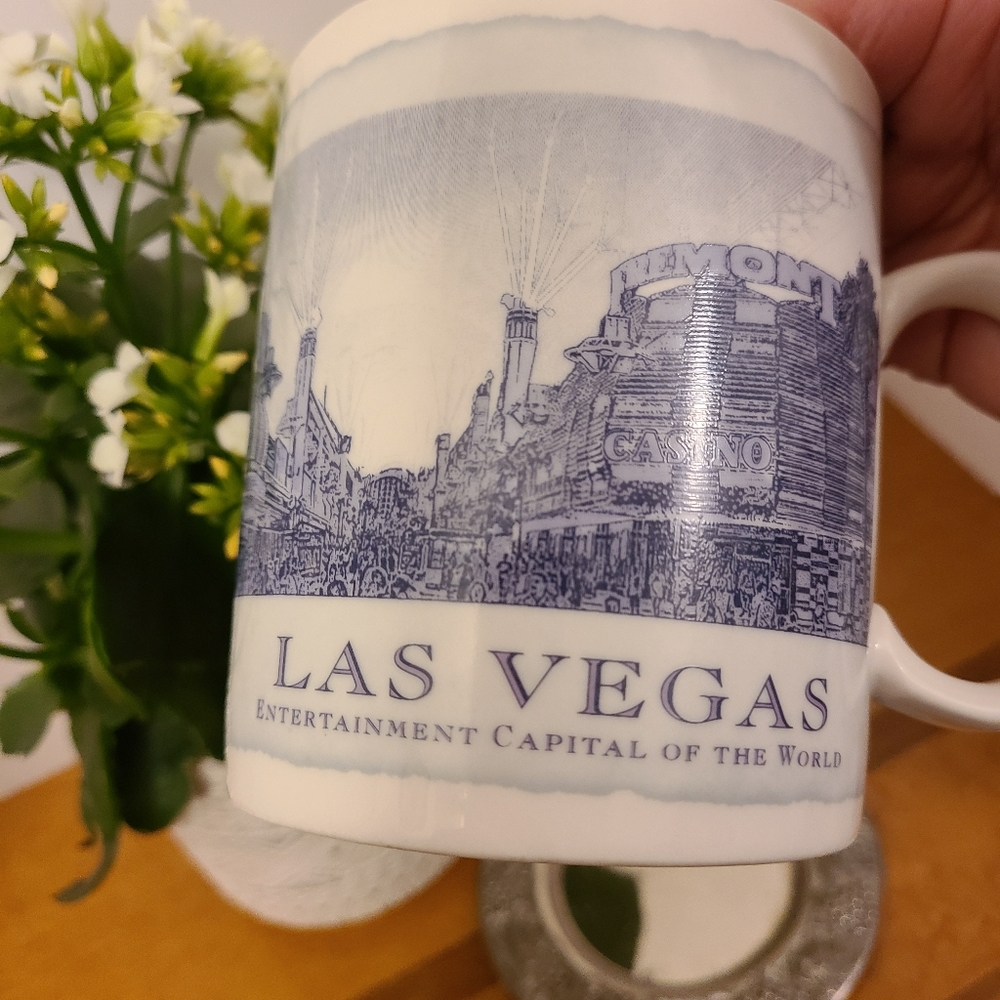Las Vegas Starbucks Architect Series Cup 18 FL. OZ.